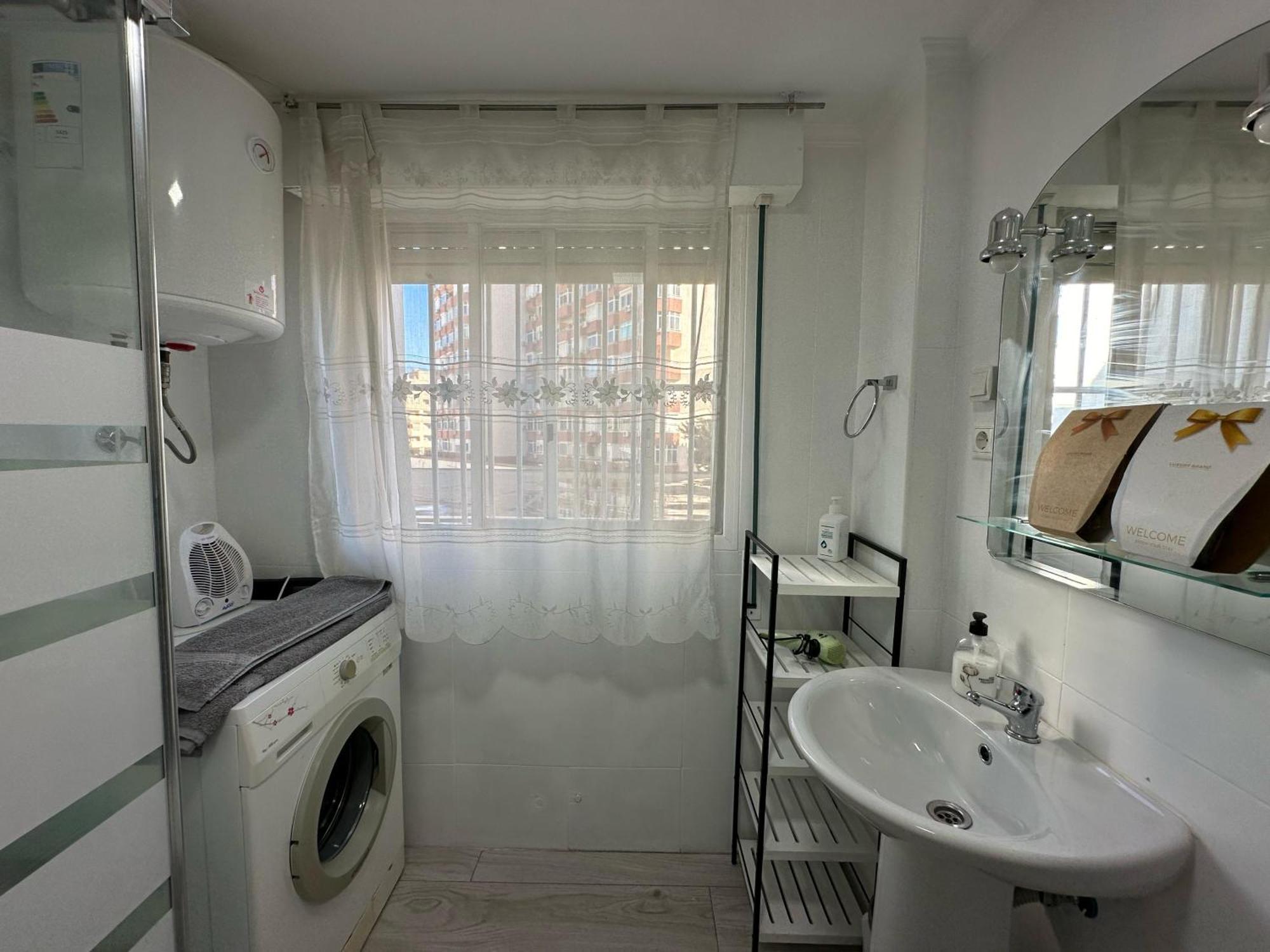 Cg131 - Centro 50 Metros, Playa 650 Metros, Wifi, Fire Stick Amazon Apartment Torremolinos Luaran gambar